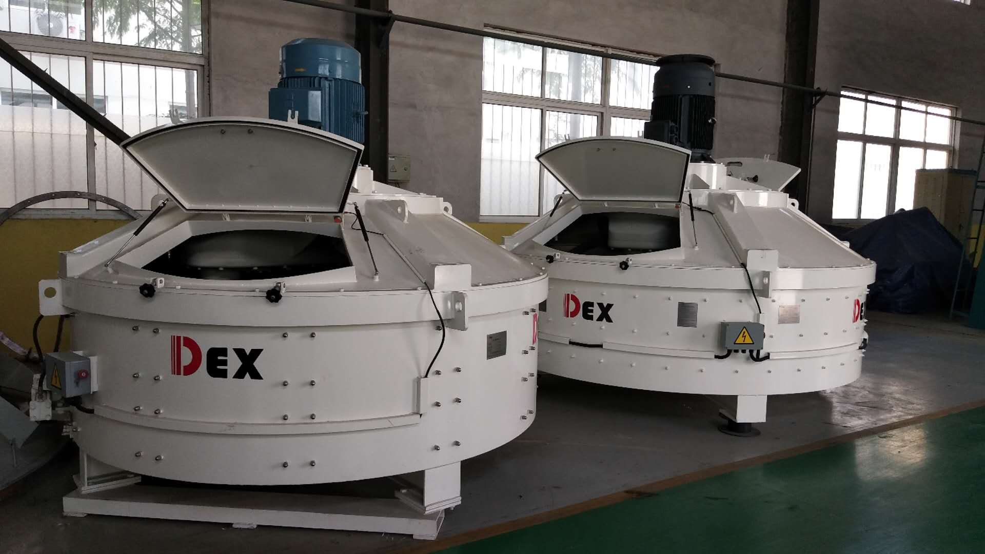 電線(xiàn)桿攪拌機